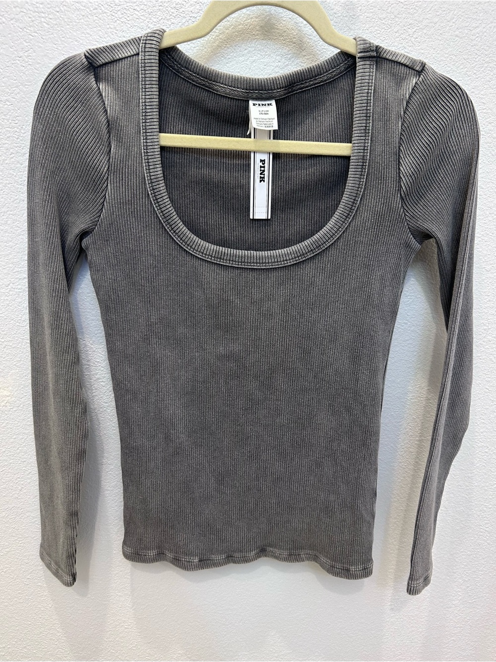 Victoria's Secret PINK Ribbed Long-Sleeve Scoop Neck Top